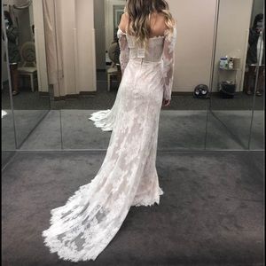 Melissa Sweet Lace Wedding Dress Size 2